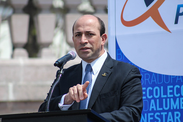 16609268288_9b3a8a0746_z