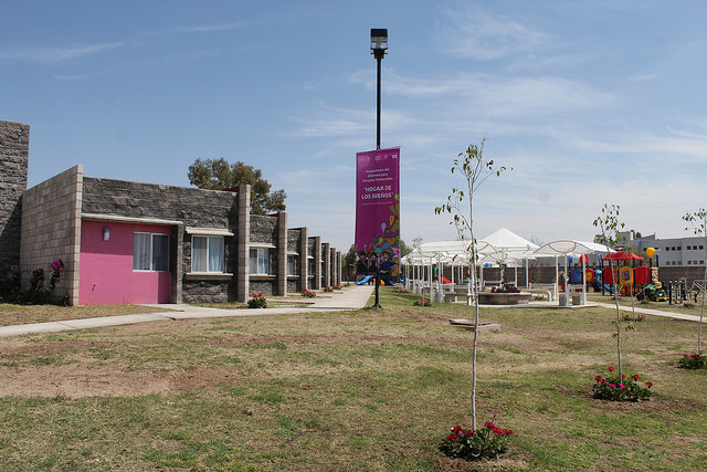 16737264145_a81bb589fe_z