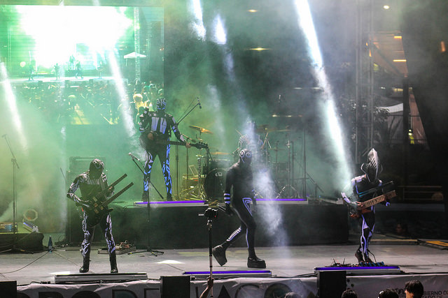 16587086453_fbe6d5efa9_z