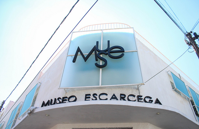 17722791770_13ed125691_z