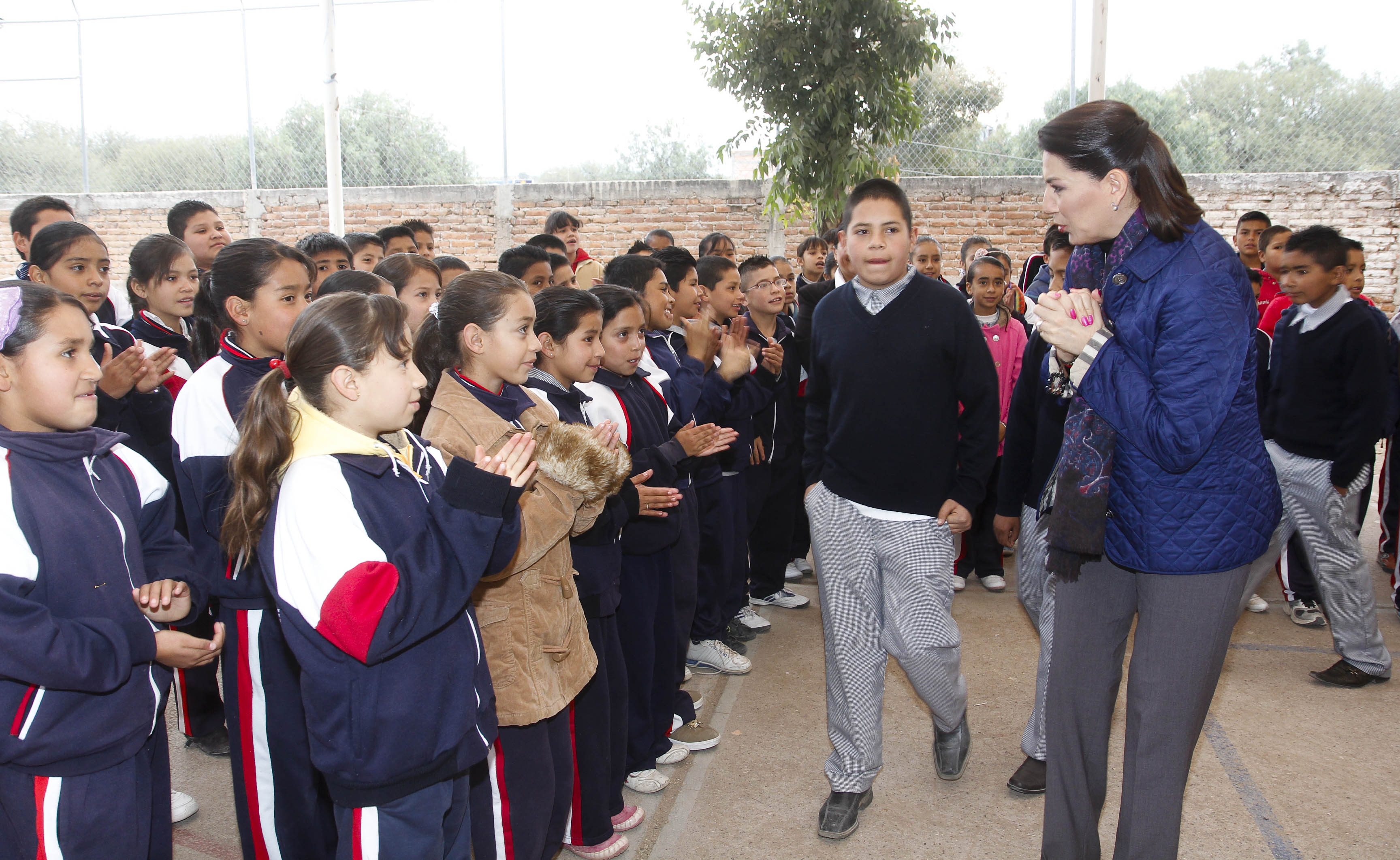 Convoca Lorena Martínez a comunidad educativa a participar en la dignificación de las escuelas