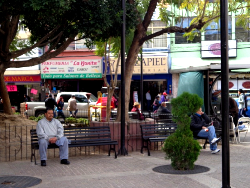 Incorpora Municipio capital mobiliario urbano en el centro histórico
