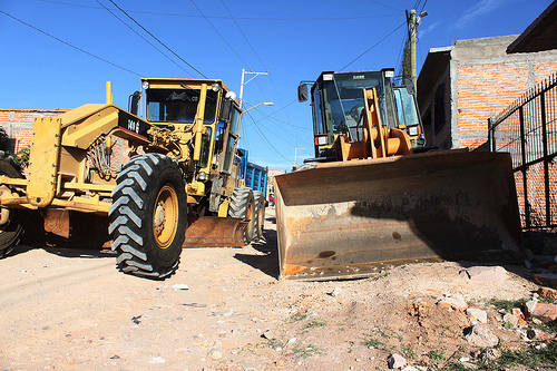 En 2013 invertirán en obras públicas más de 720 mil millones de pesos