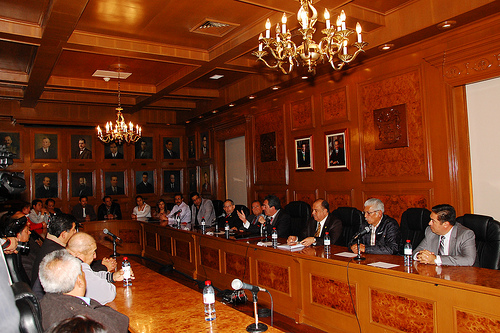 Liga el gobernador clima de paz laboral con crecimiento económico de la entidad