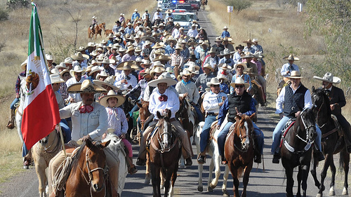Encabeza el gobernador la Cabalgata de la Independencia
