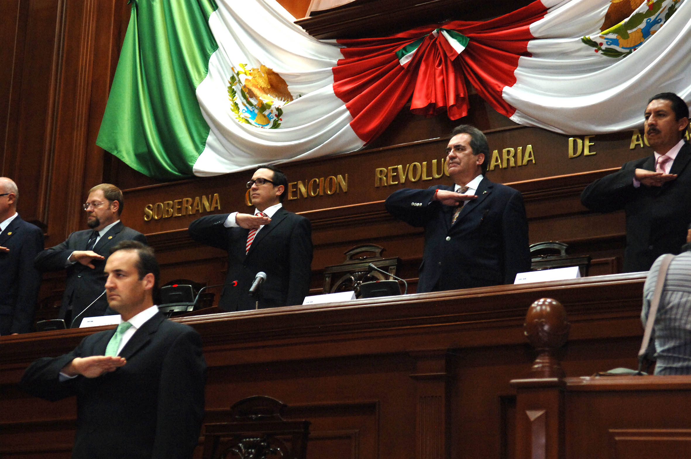 Felicita el gobernador a legisladores por reformas a la Legislación Penal