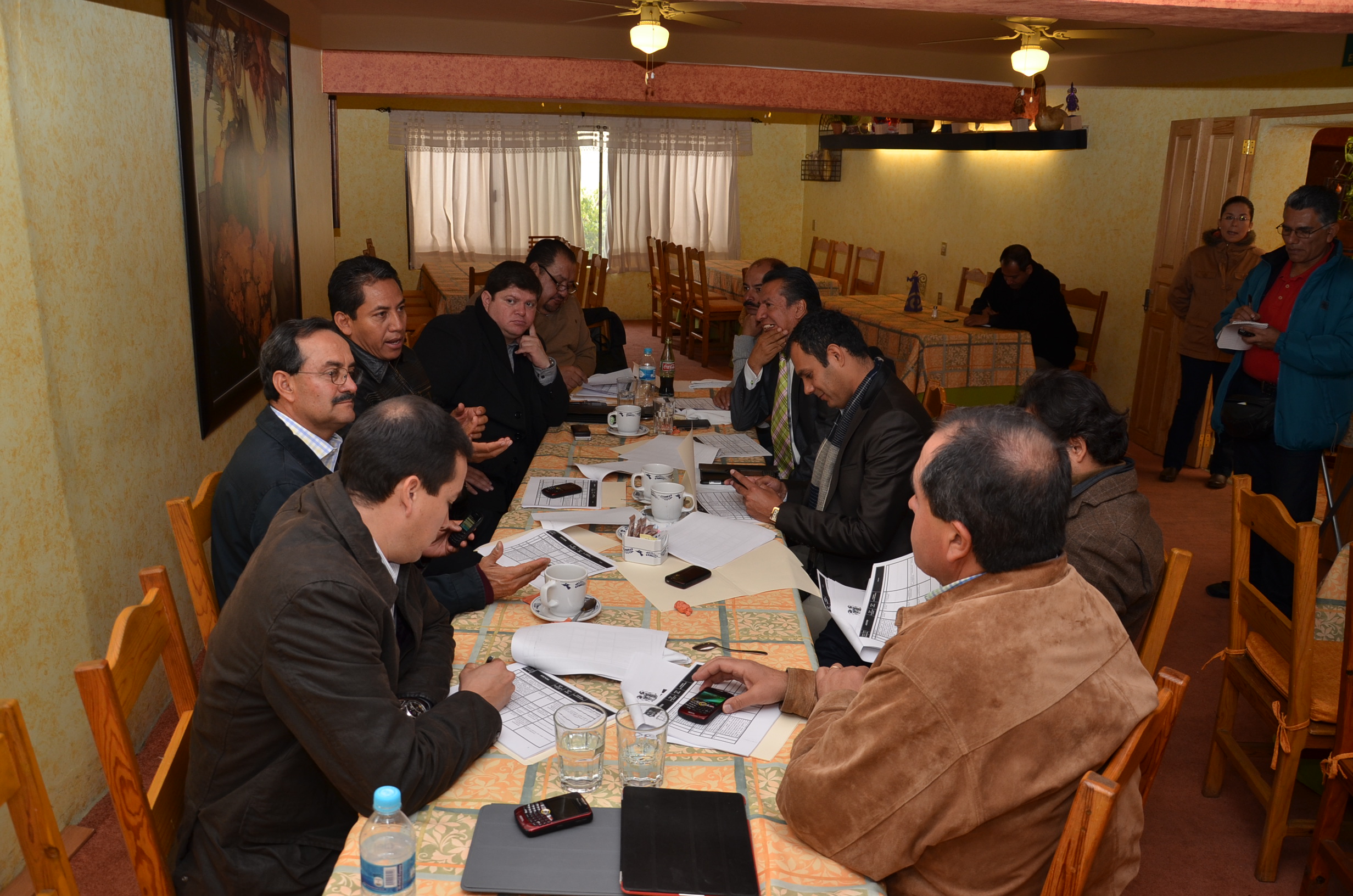 Revisan diputados agenda legislativa pendiente