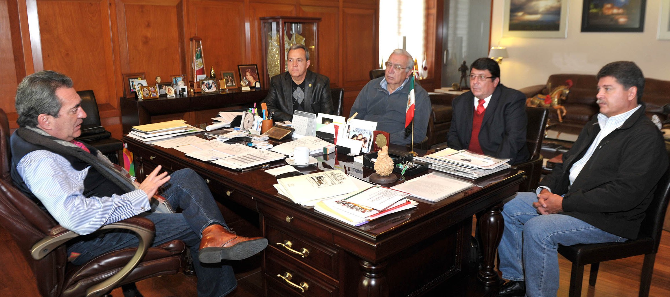 El gobernador Lozano de la Torre inició reuniones con nuevos delegados