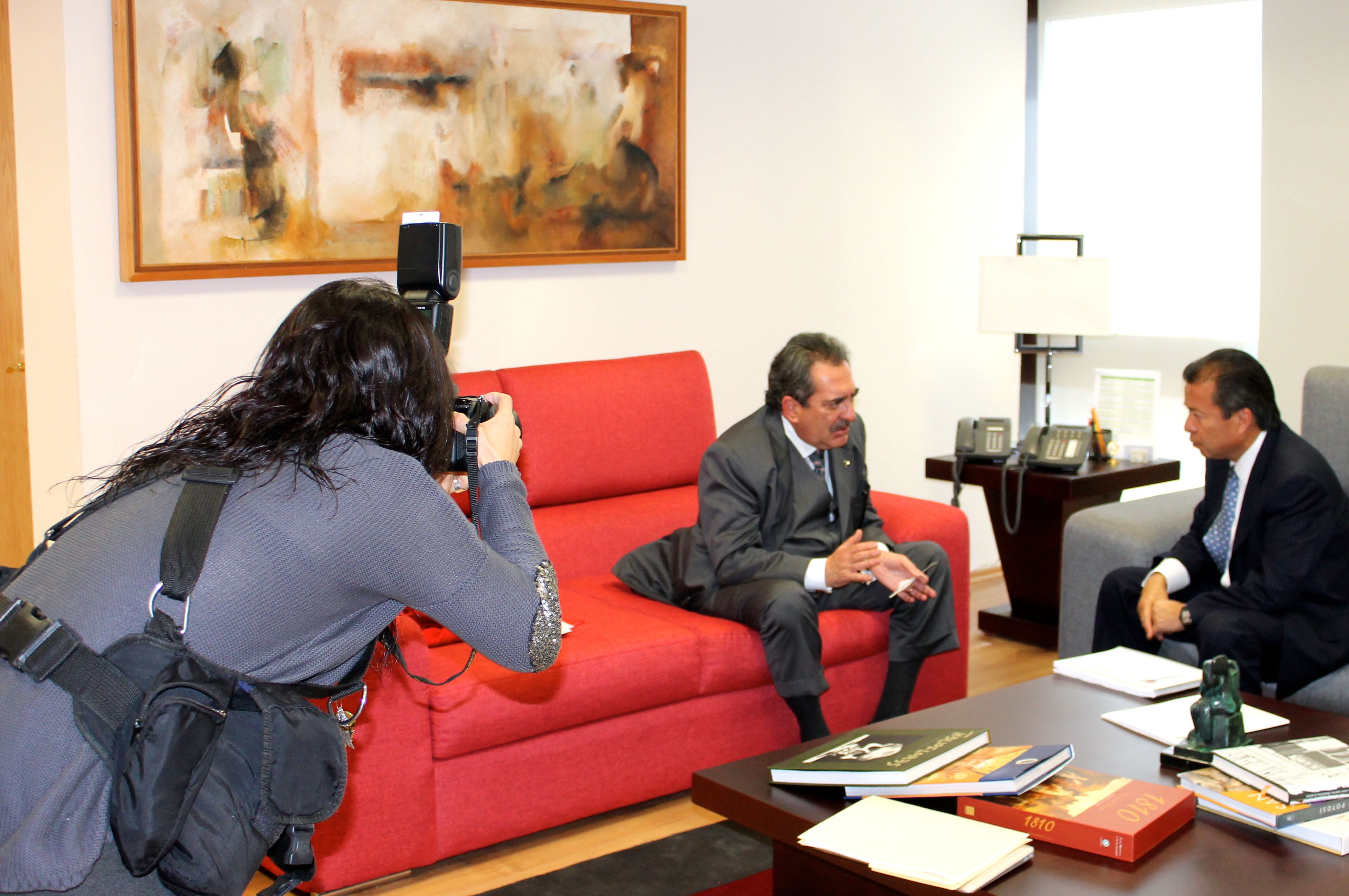 Informó Lozano de la Torre a César Camacho sobre las condiciones políticas que privan en la entidad