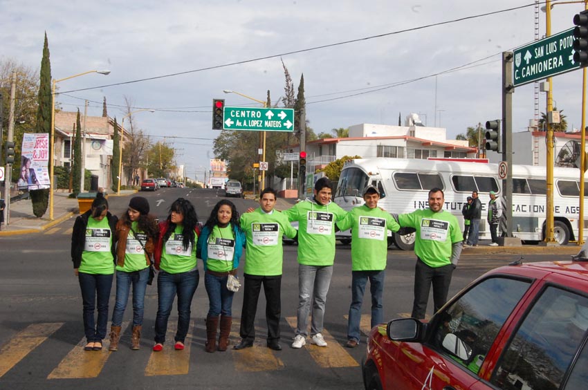 Rechazan pretensión de aumentar el transporte público