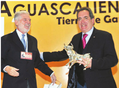 Inaugura Carlos Lozano la LXXX Asamblea Nacional de Criadores de Toros de Lidia