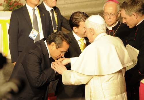 Que no cunda el pánico: de la Torre Martín sobre la renuncia de Ratzinger