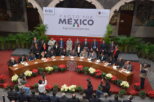 CROM vigilará que partidos cumplan con el Pacto por México