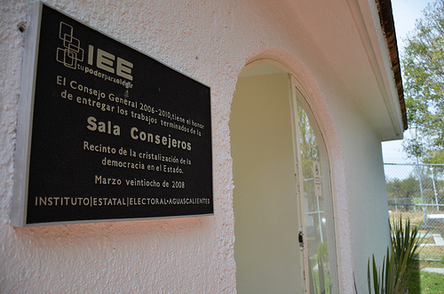 IEE necesitaría impulso de los partidos para revisar anticipación de aspirantes