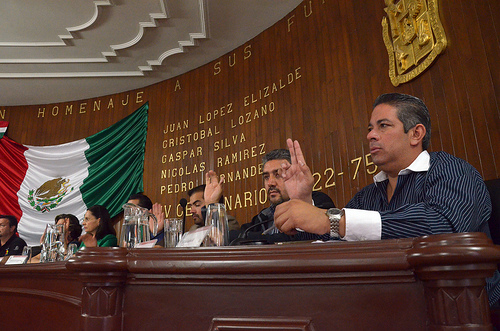 Cabildo faculta a la Secretaría del Ayuntamiento para llevar a cabo la subasta del estacionamiento del Parián