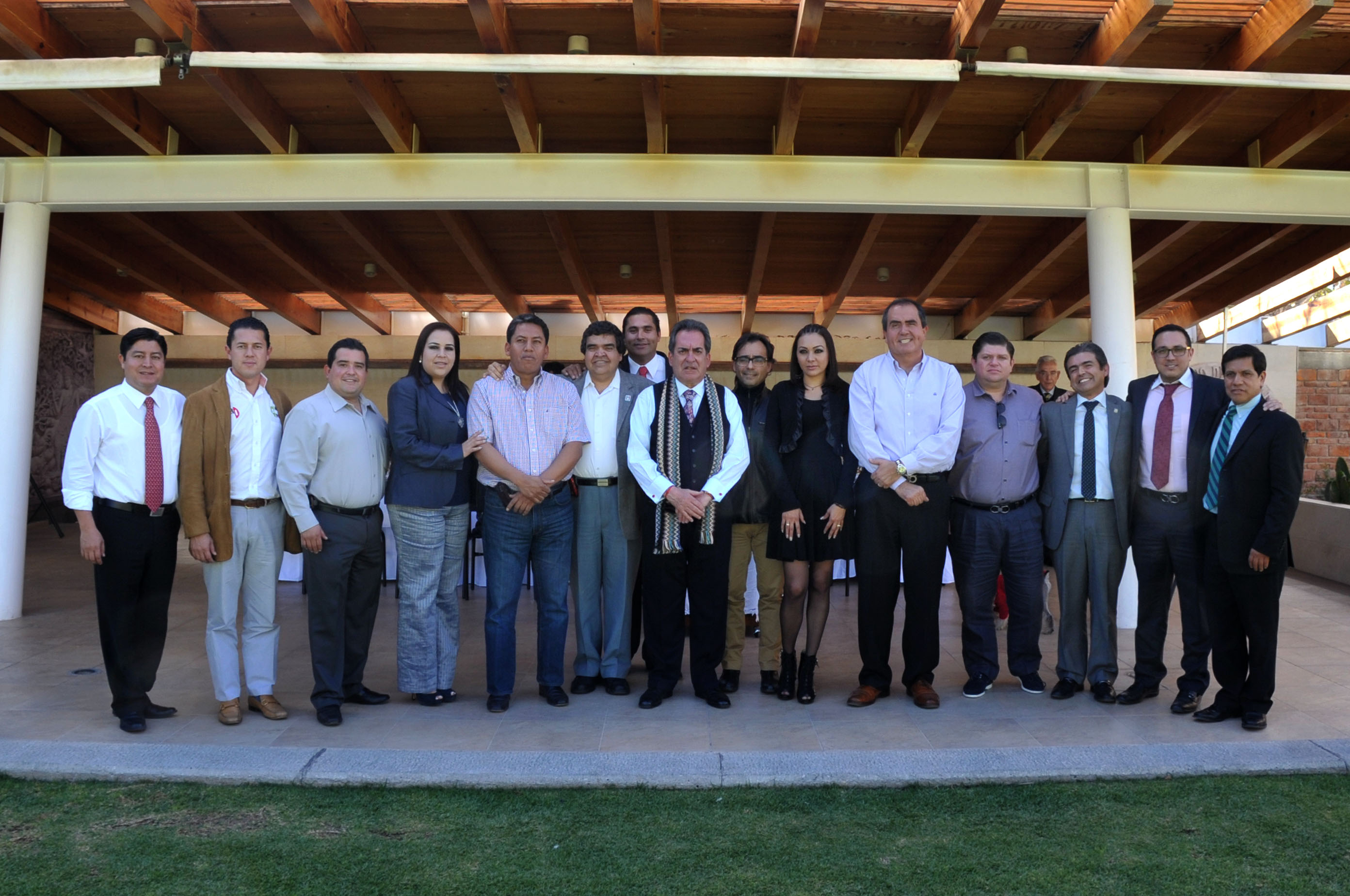 Trabaja el gobernador con el Grupo Parlamentario del PRI