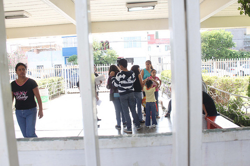 Entrega el IEA bibliotecas escolares y de aula