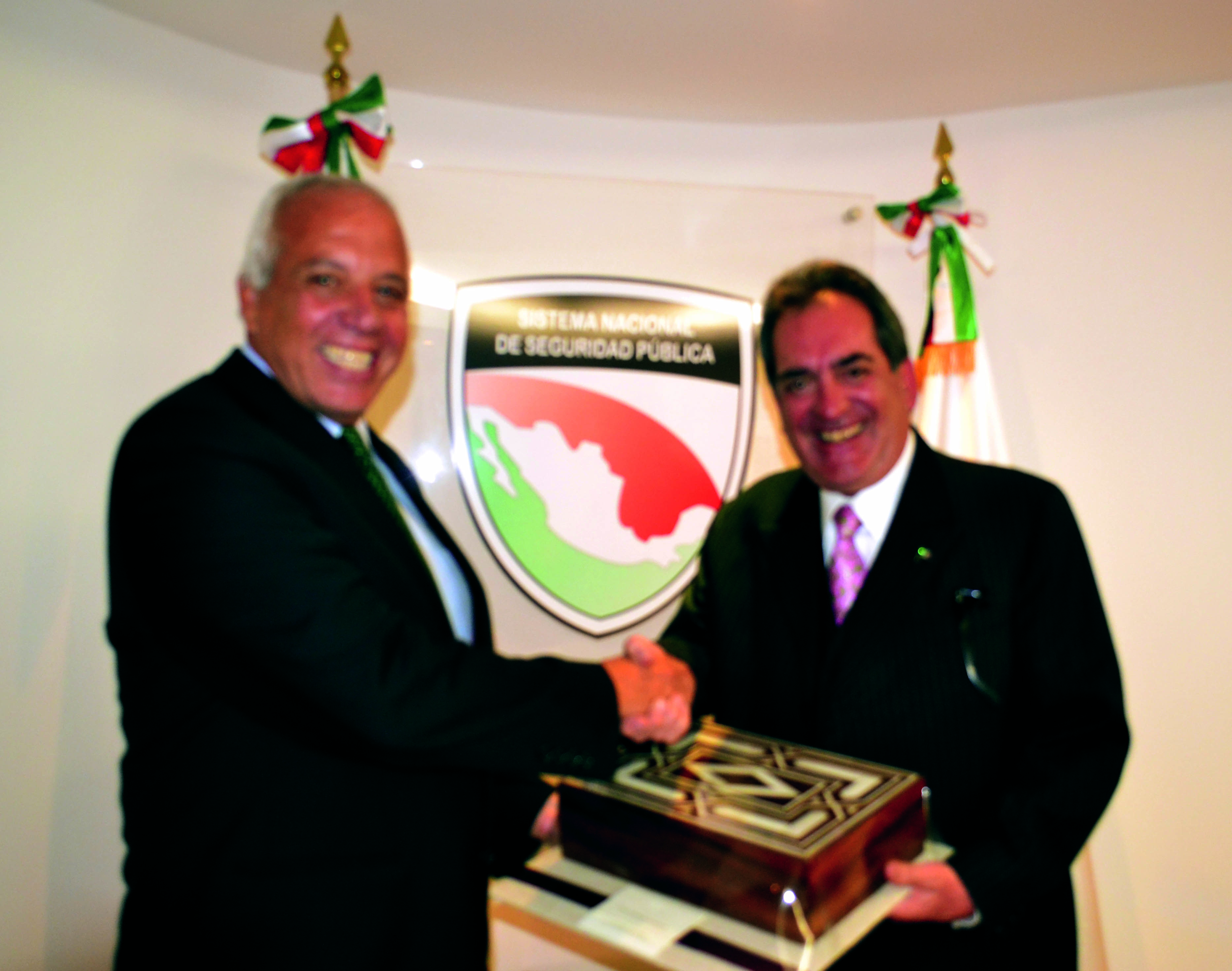 Se reúne Lozano de la Torre con el secretario Ejecutivo del Sistema Nacional de Seguridad