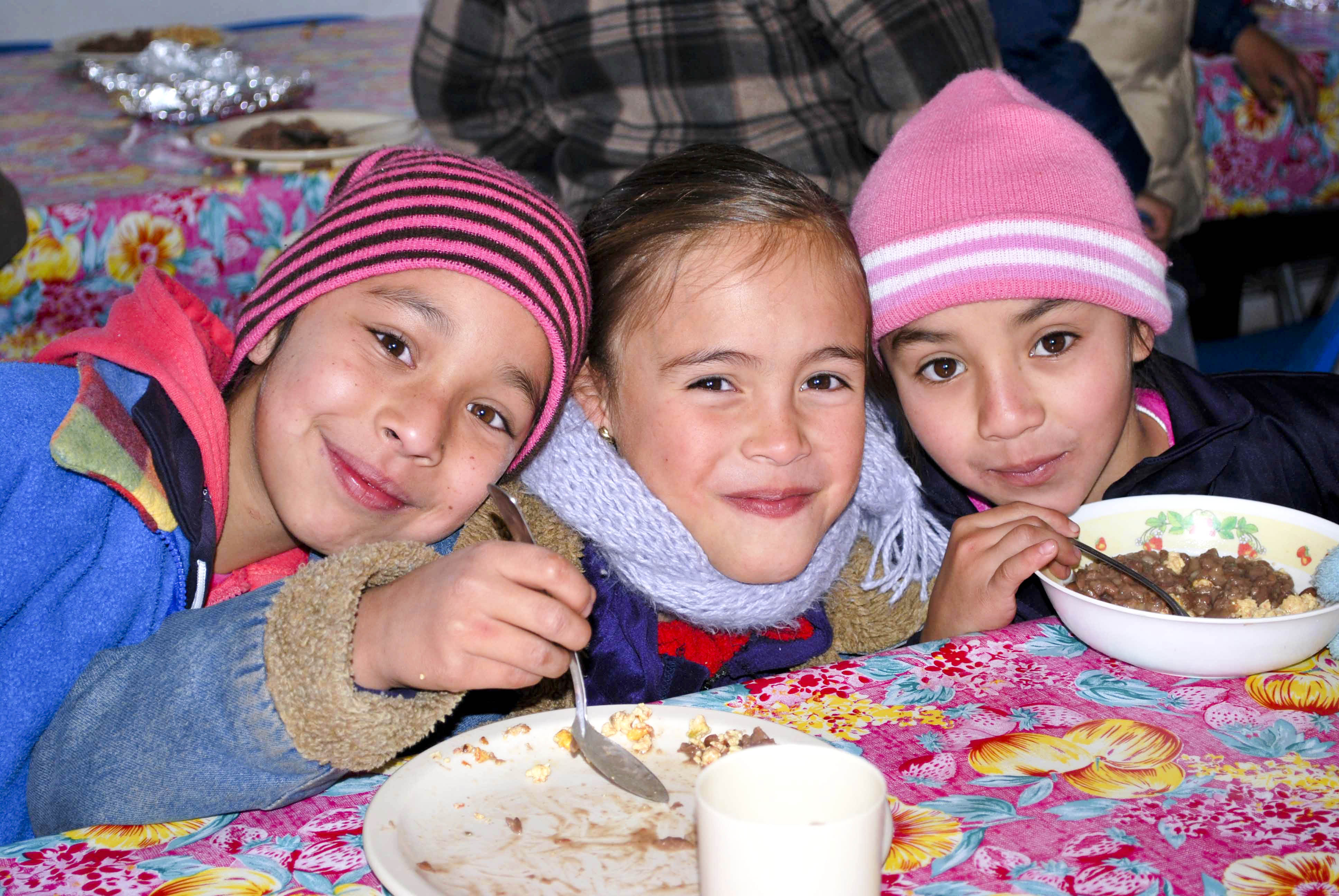 Inauguran dos comedores en San José de Gracia