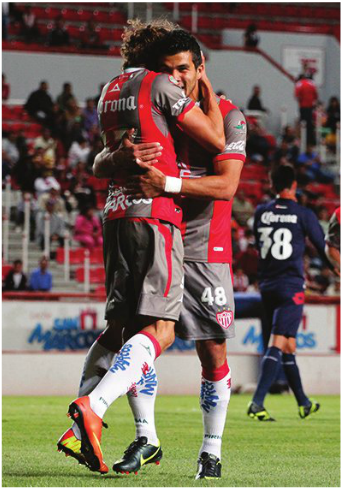 Necaxa gana 3 a 2 a Estudiantes de Altamira en juego de volteretas