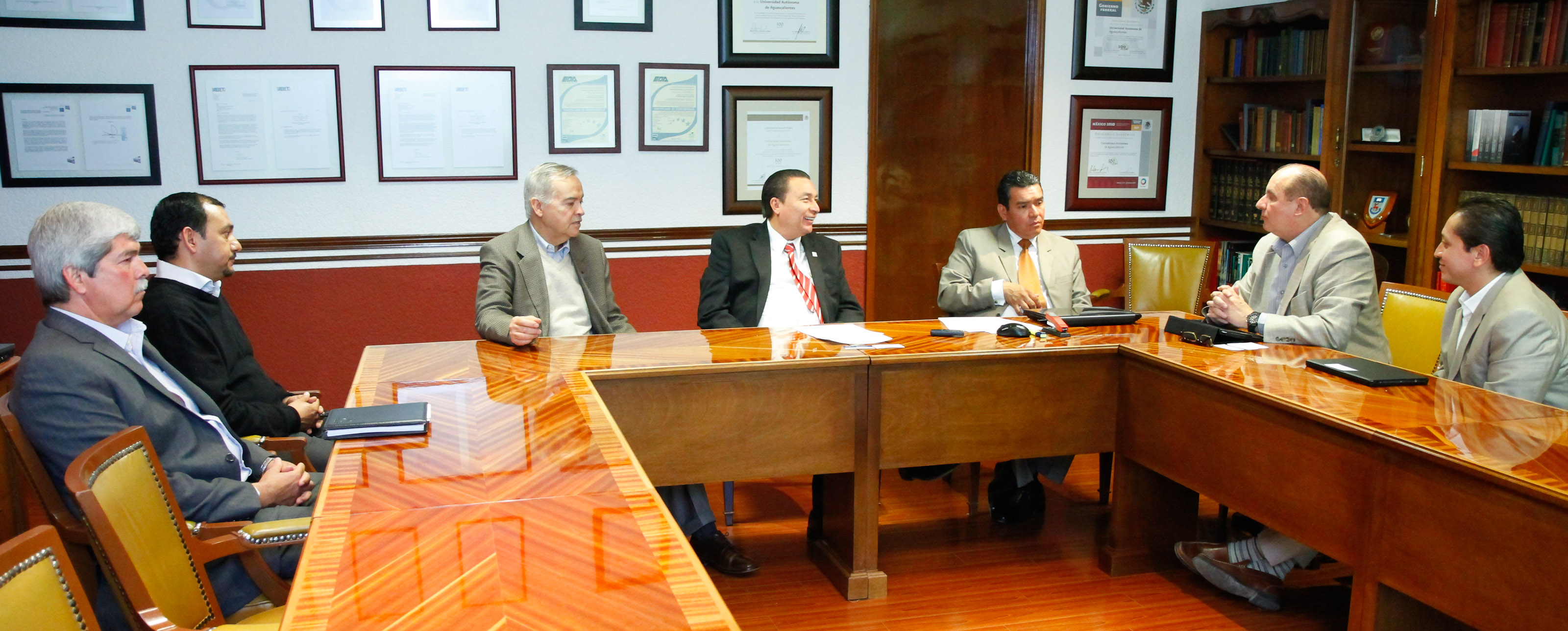 UAA y Samsung formalizarán convenio para ser pioneros de la revolución tecnológica en México