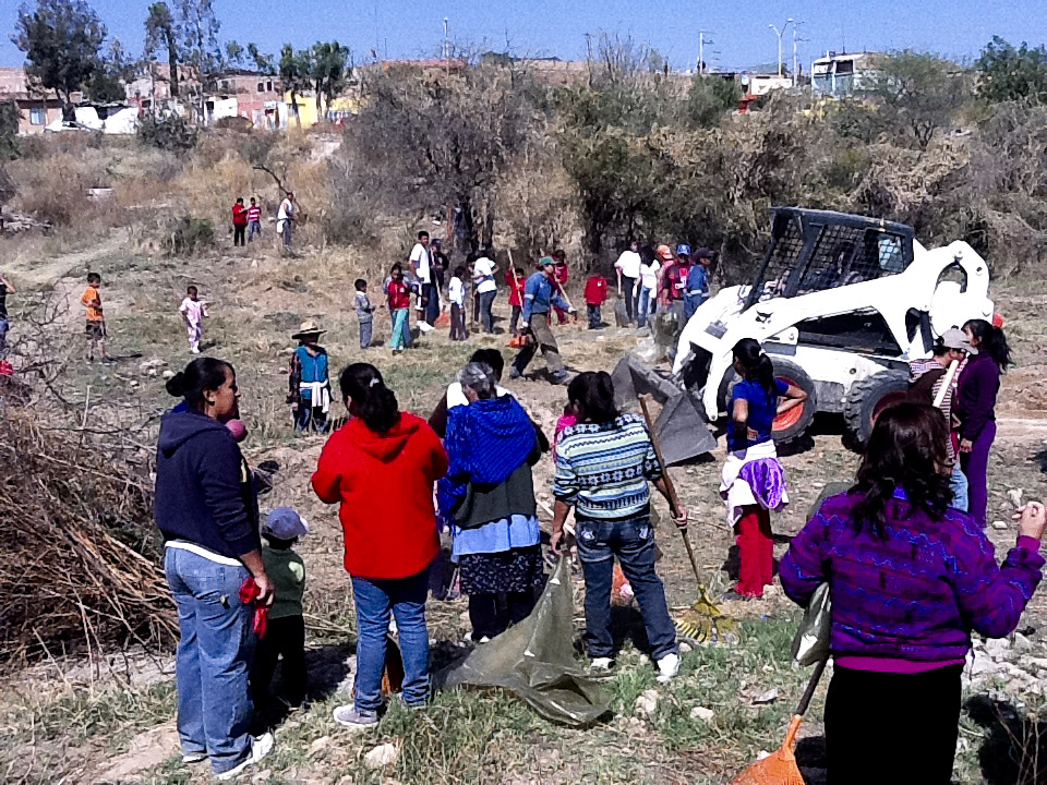 Jornada ciudadana de limpieza en predios del fraccionamientos Villa de la Loma