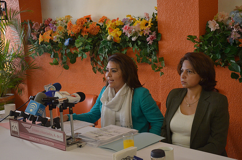 Denuncian ciudadanos mal uso de los fíat notariales de Ventura Dávila y Ernestina León