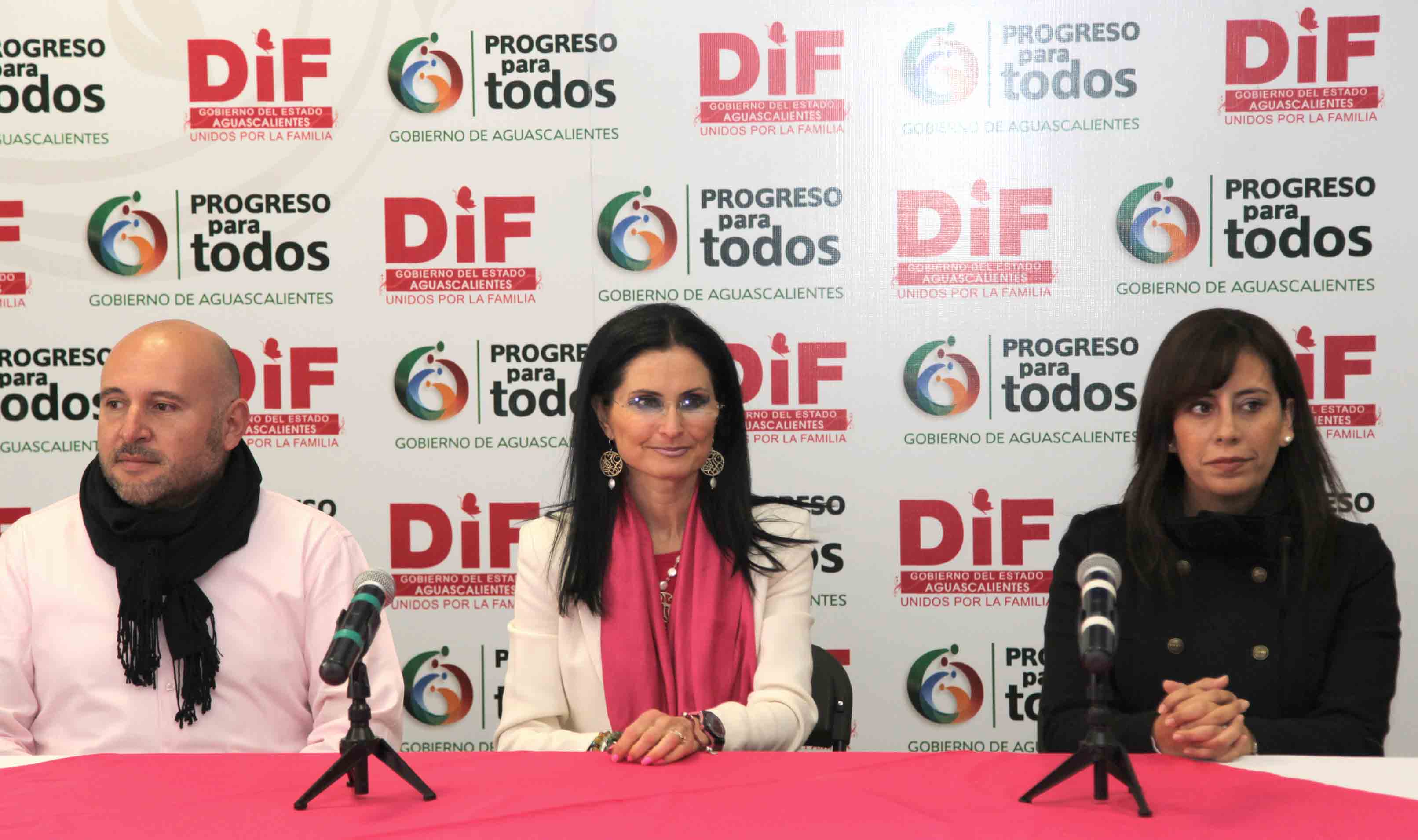 Capacitan a personal del  DIF Estatal para mediación de conflictos familiares
