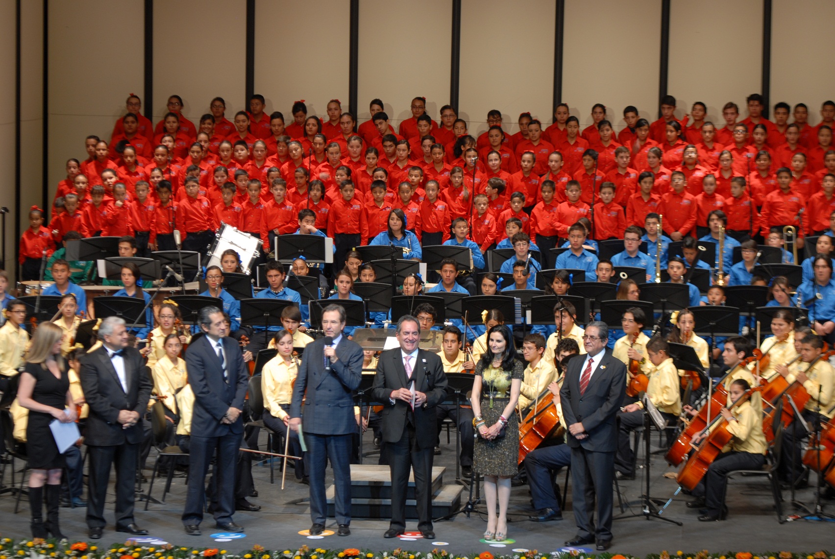 Concierto inaugural de la Orquesta y Coro Esperanza Azteca