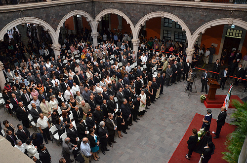 Víctor Sandoval nació en el otoño para morir en la primavera y vivir para la eternidad (intervención CLT)