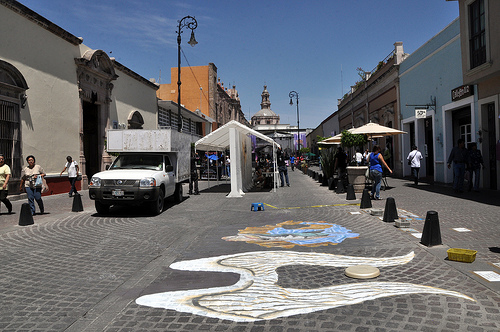 Persisten los roces entre empleados municipales y comerciantes foráneos