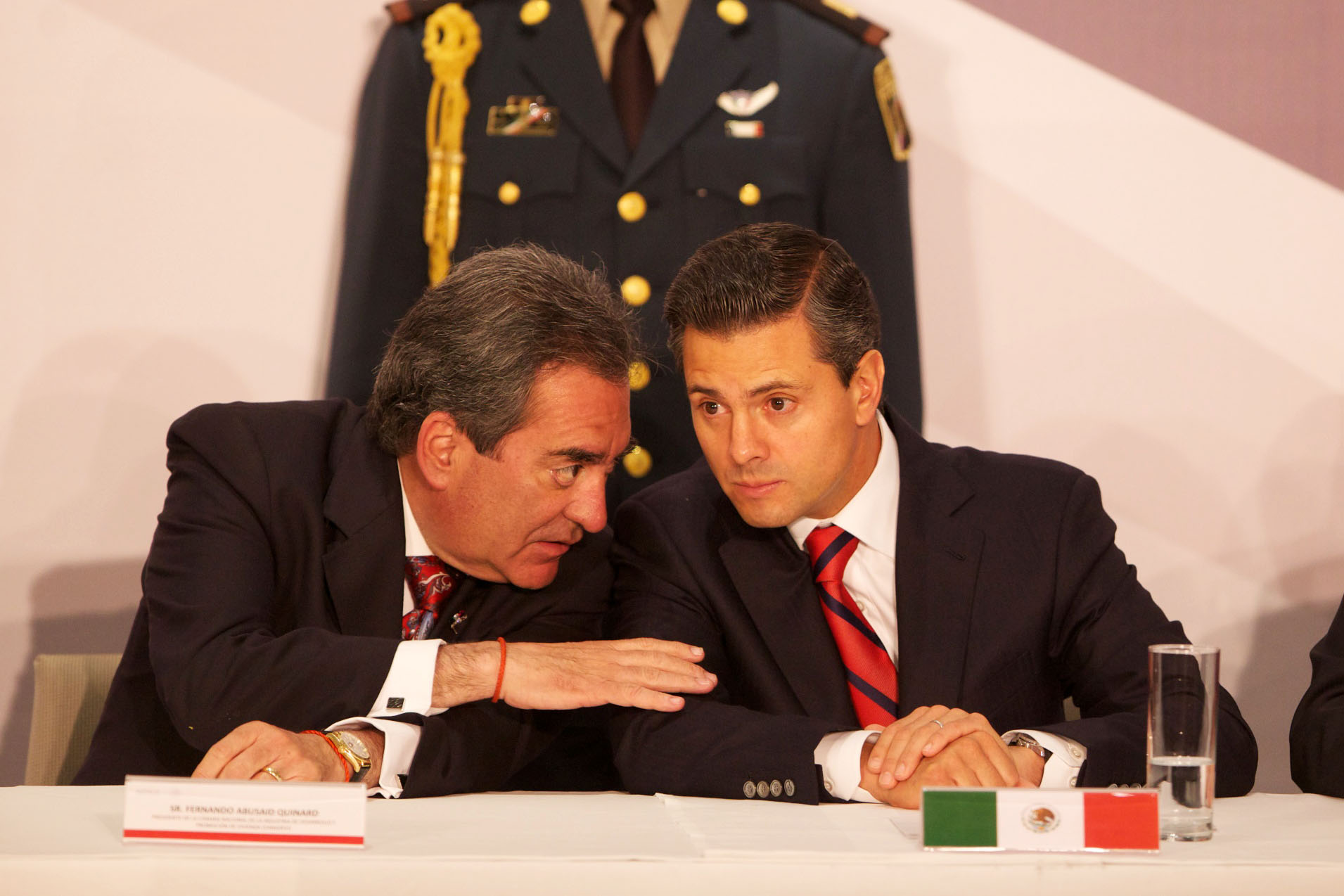 Recibe Peña Nieto a Lozano de la Torre