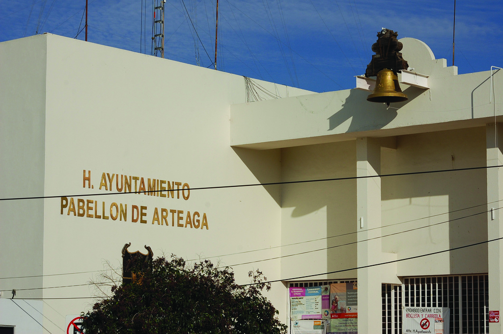 Municipio de Pabellón comprará equipo de cómputo a nombre del Gobierno estatal