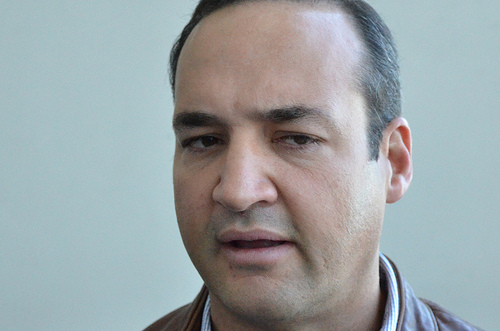 Programas sociales deben permanecer pese al periodo electoral: Novales