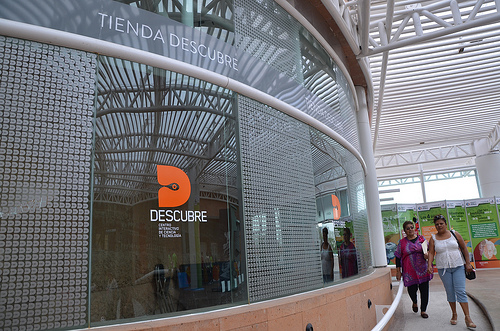 Viajan en avión con dinero público; no se ha regresado