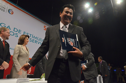 Día del Maestro, reconocimiento a profesores con 30 y 40 años de servicio