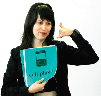 Refuerza el IEA esquemas y programas para la enseñanza del idioma inglés