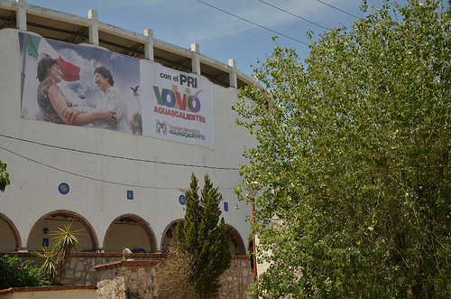 Ordena el IEE al tricolor retirar su propaganda de la Villa Charra