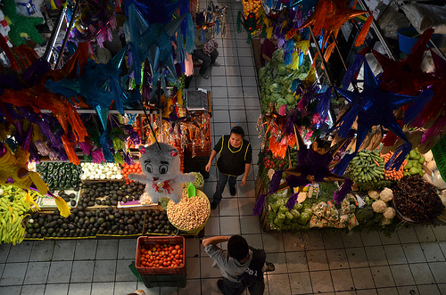 Atiende Gobierno municipal peticiones de locatarios del Mercado Terán