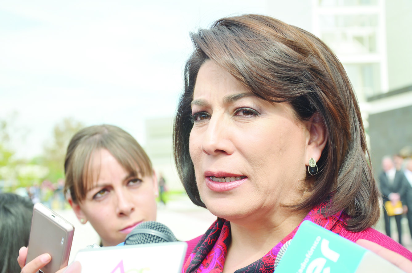 Solicita alcaldesa no culpar a la supuesta hermana del líder de La Familia Michoacana que labora en Municipio