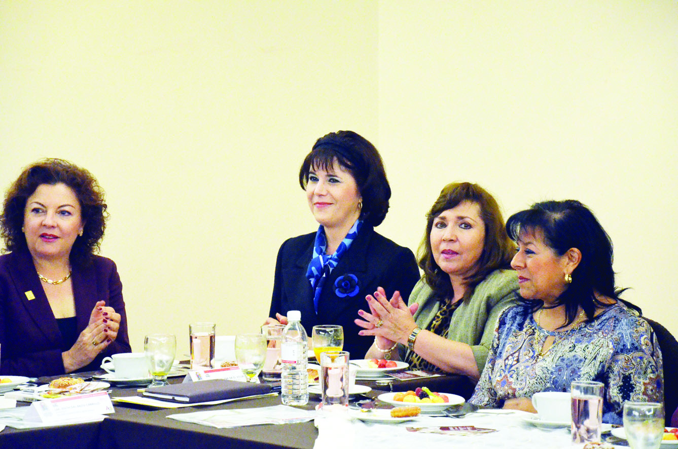 Mujeres empresarias muestran su compromiso ciudadano y convocan a candidatos