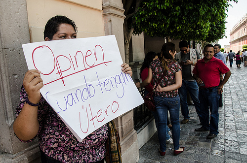Representantes de asociaciones civiles en contra de la reforma del Artículo 2