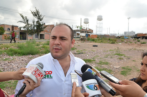 Acusa PRI de rápido enriquecimiento en la política a Martín del Campo