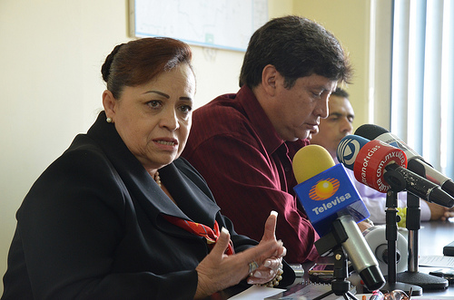 Presentan libro para contrarrestar fenómeno de acoso escolar