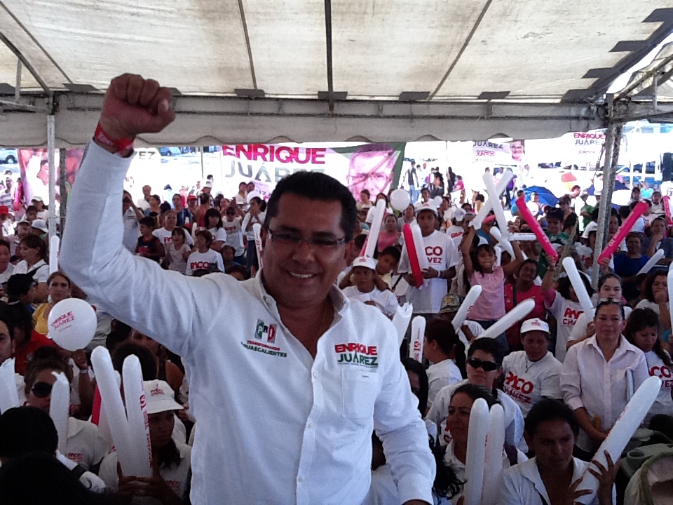 Participación ciudadana, fundamental en el ejercicio legislativo: Enrique Juárez