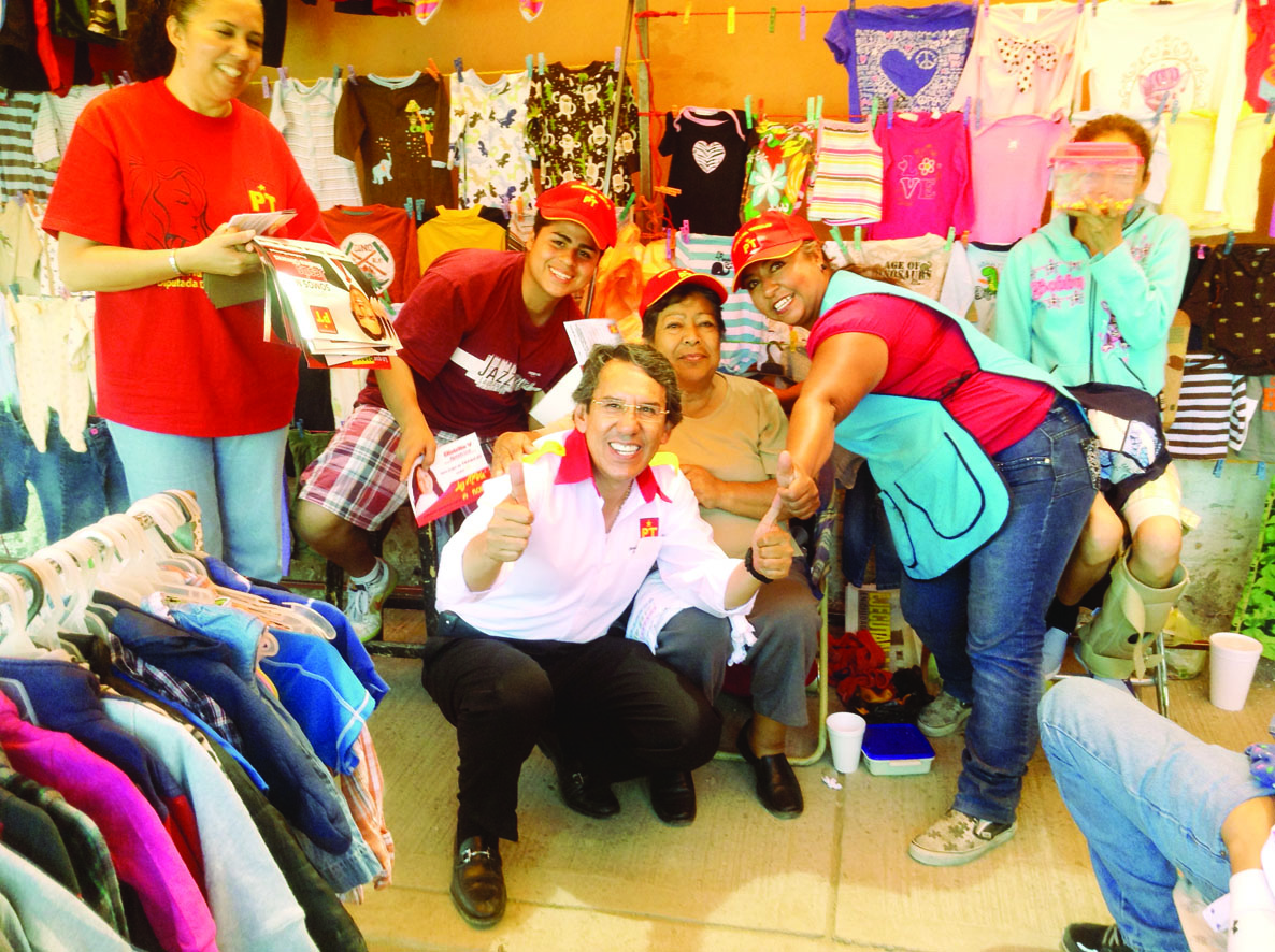 Medina Olivares acompaña a protectores de animales para exigir respuesta a la omisión de Proespa