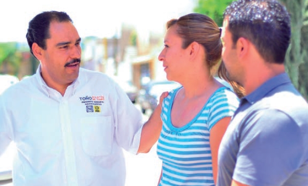 No se permitirá que por falta de dinero los jóvenes abandonen sus estudios: Antonio Martín del Campo