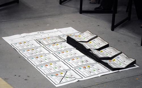 De política, una opinión / Elecciones de mitad de periodo de gobierno y la alternancia