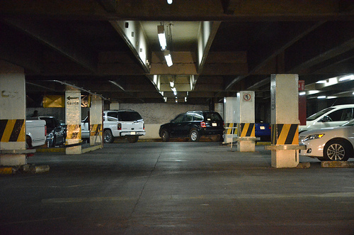 Vende Gobierno municipal estacionamiento del Centro Comercial El Parián