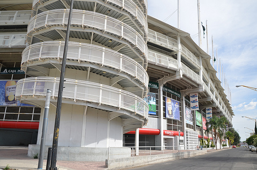 Adeudan 19 millones de pesos en el estadio Victoria